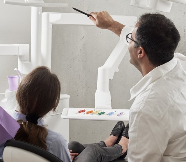 种植牙护理指南：让您的种植牙使用更长久